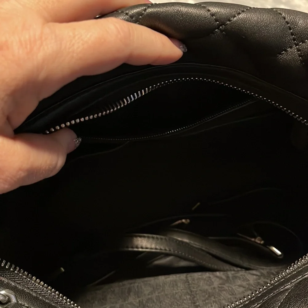 Michael Kors Black lambskin leather shoulder bag with rhodium chrome hardware - Picture 6 of 8